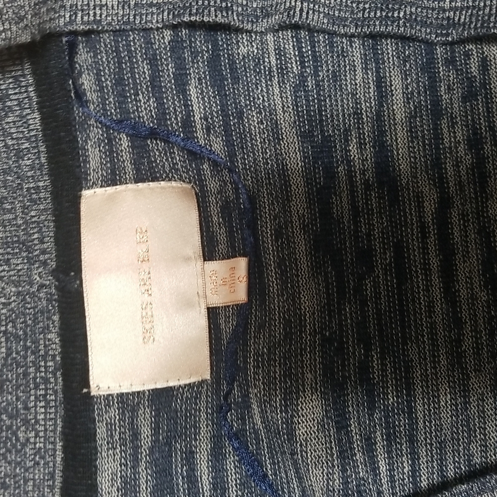 Cardigan - Picture 2 of 3